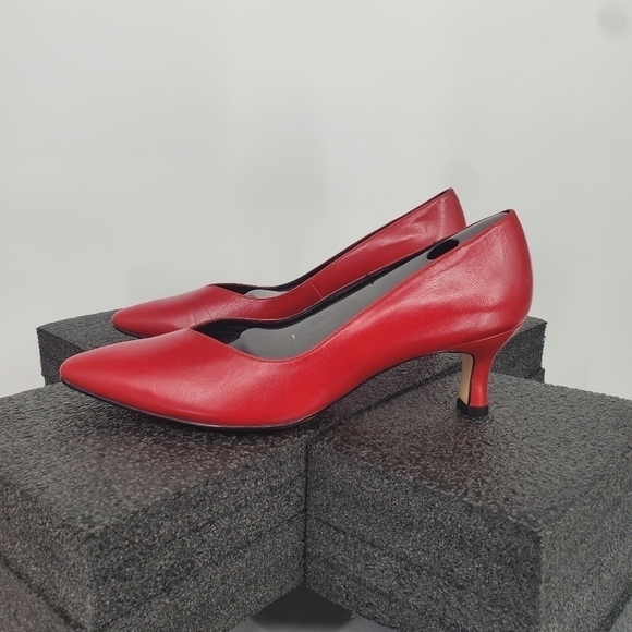 Ros Hommerson Shoe Women 11 M Red Heels - Picture 12 of 15